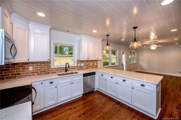 305882ba2f2682a0171fa6362b2f5569l-m18xd-w1020_h770_q80